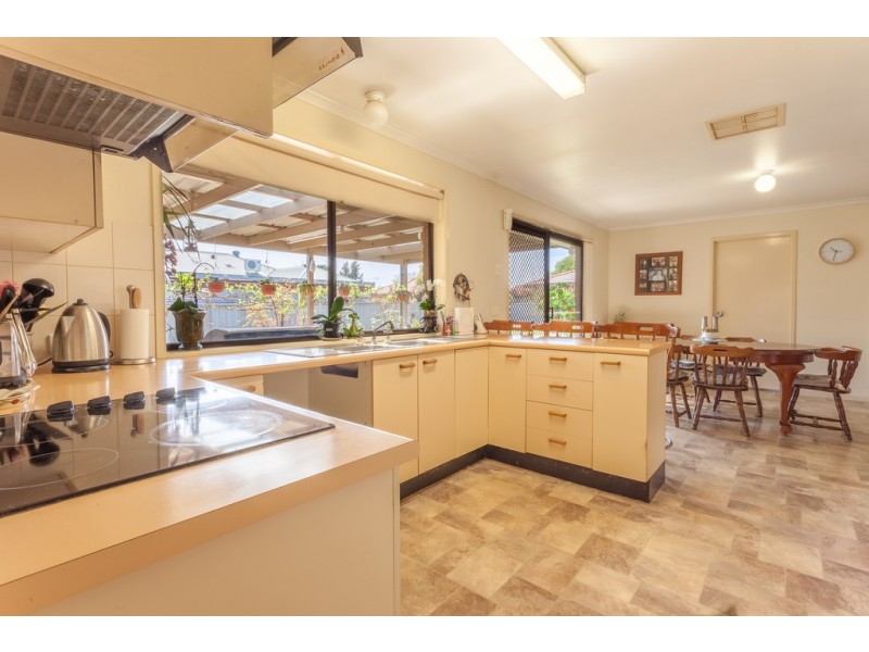 15 Aberdeen Drive, Wodonga VIC 3690