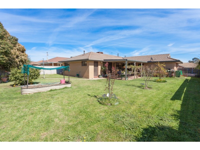 15 Aberdeen Drive, Wodonga VIC 3690