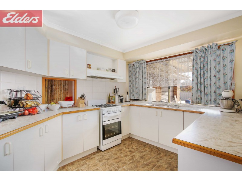 8 Elmslie Circuit, Wodonga VIC 3690