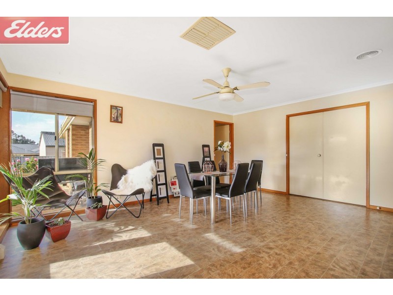 8 Elmslie Circuit, Wodonga VIC 3690