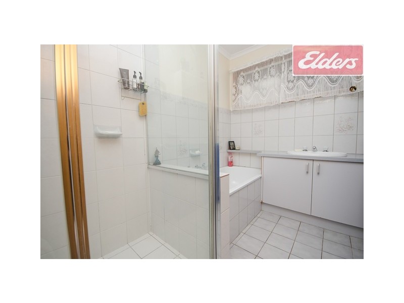 2/7 Eleanore Court, Wodonga VIC 3690