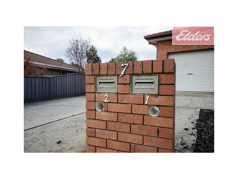 2/7 Eleanore Court, Wodonga VIC 3690