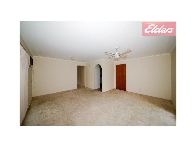 41 Hawkins Street, Howlong NSW 2643