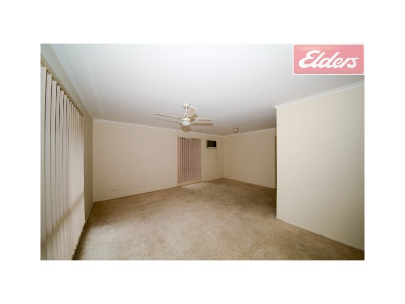 41 Hawkins Street, Howlong NSW 2643