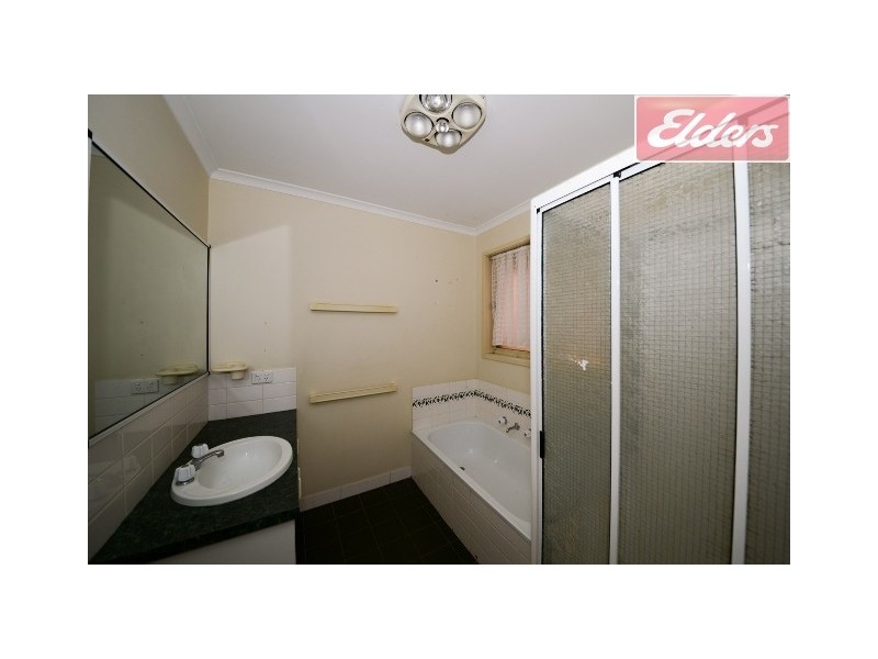 41 Hawkins Street, Howlong NSW 2643