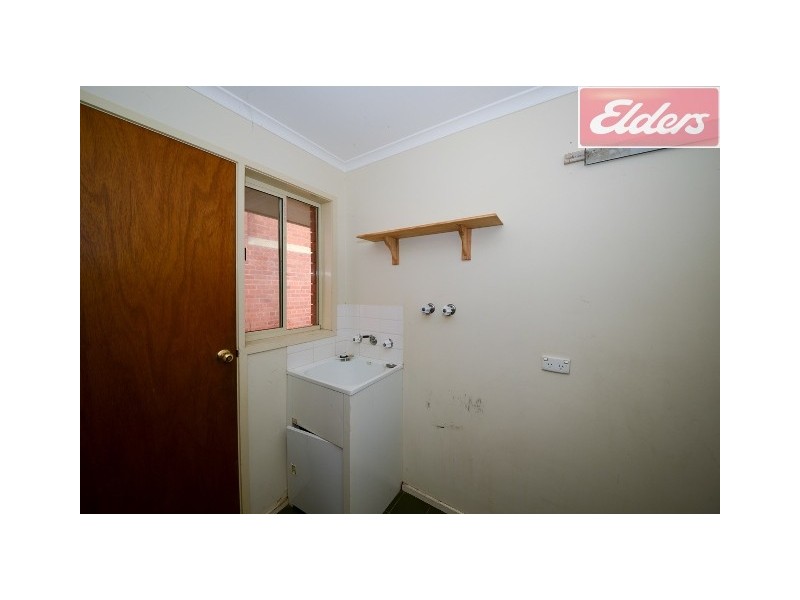 41 Hawkins Street, Howlong NSW 2643