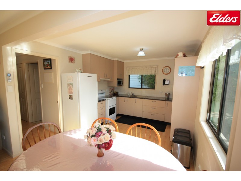 115 Lakeside Avenue, Mount Beauty VIC 3699