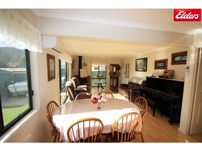 115 Lakeside Avenue, Mount Beauty VIC 3699