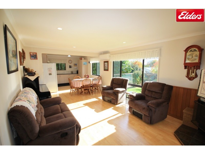 115 Lakeside Avenue, Mount Beauty VIC 3699