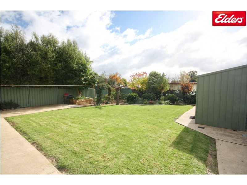 115 Lakeside Avenue, Mount Beauty VIC 3699