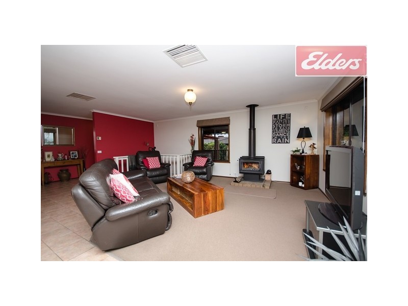 6 Hallawell Crescent, Wodonga VIC 3690