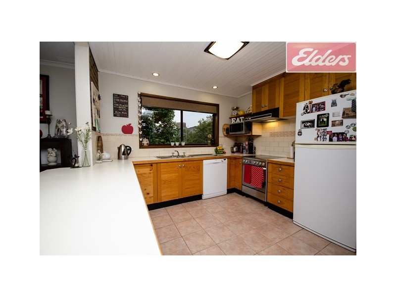 6 Hallawell Crescent, Wodonga VIC 3690