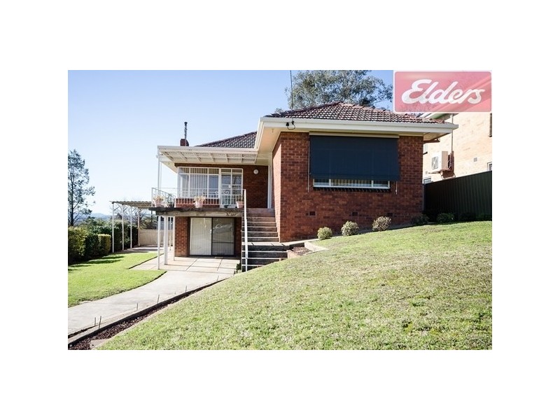 590 Whinray Crescent, East Albury NSW 2640