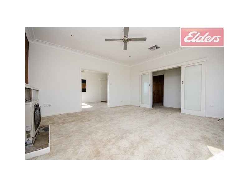 590 Whinray Crescent, East Albury NSW 2640