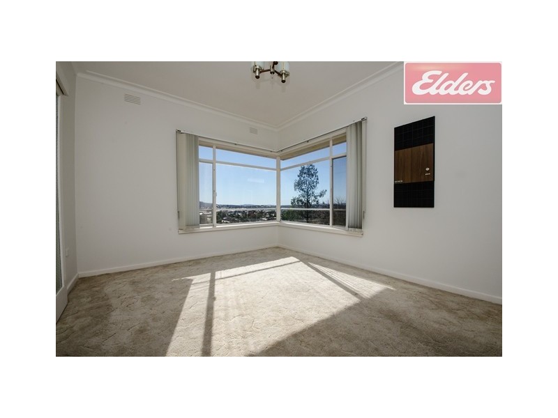 590 Whinray Crescent, East Albury NSW 2640