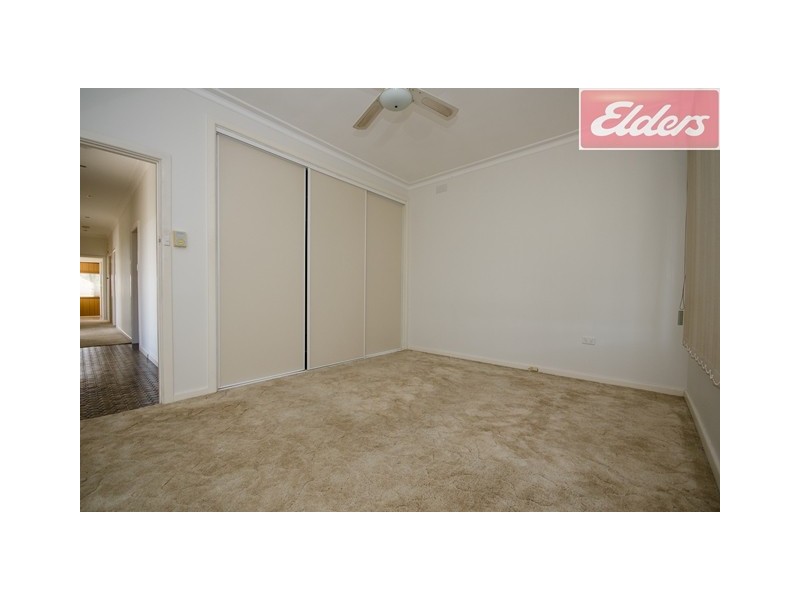 590 Whinray Crescent, East Albury NSW 2640