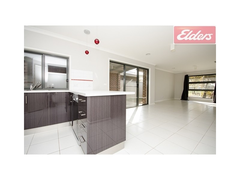 16 Oakmont Circuit, Wodonga VIC 3690