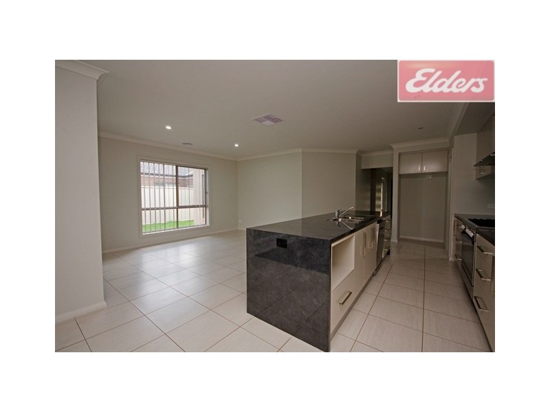 17 Parnaby Street, Wodonga VIC 3690