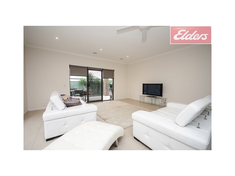 6 Castleton Street, Wodonga VIC 3690