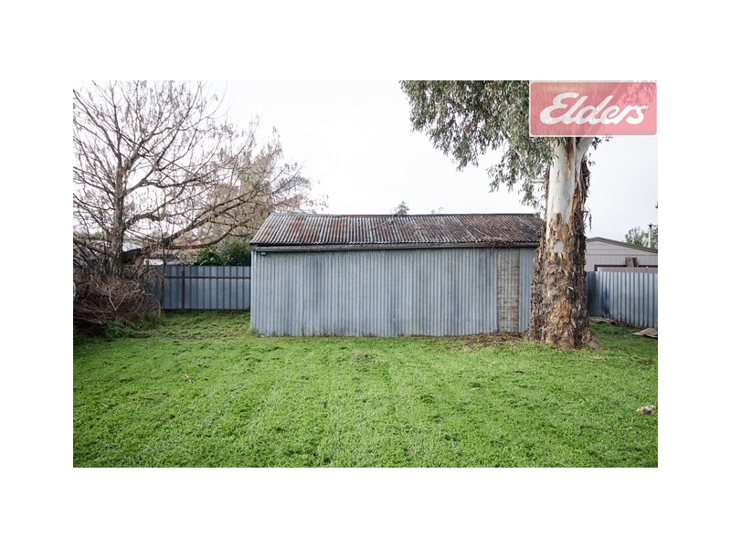 402 Dick Road, Lavington NSW 2641