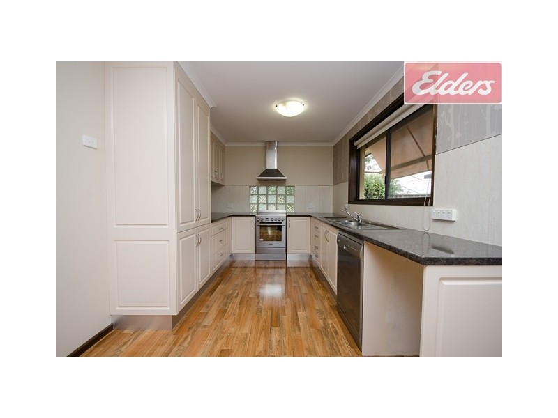 47 Ringwood Crescent, West Albury NSW 2640