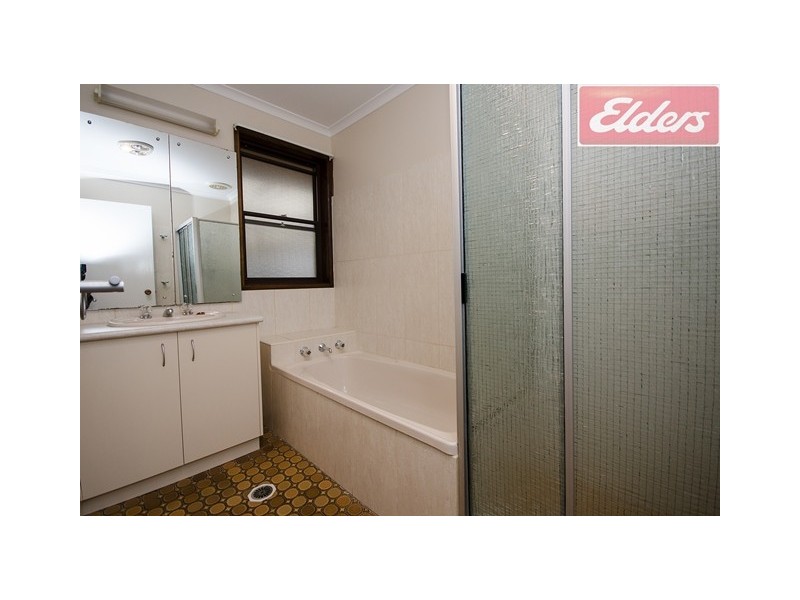 47 Ringwood Crescent, West Albury NSW 2640