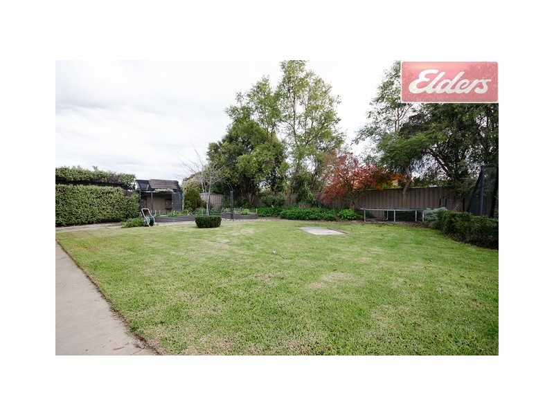 47 Ringwood Crescent, West Albury NSW 2640