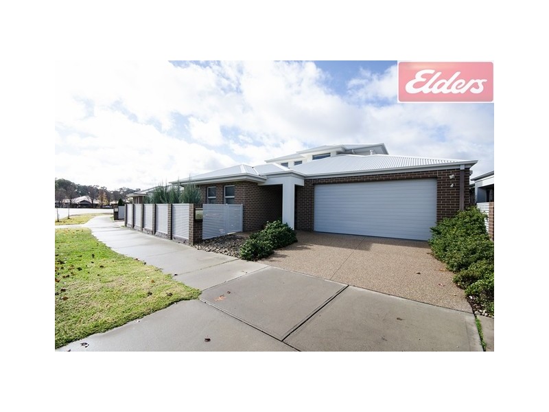 4 Clarendon Avenue, Wodonga VIC 3690