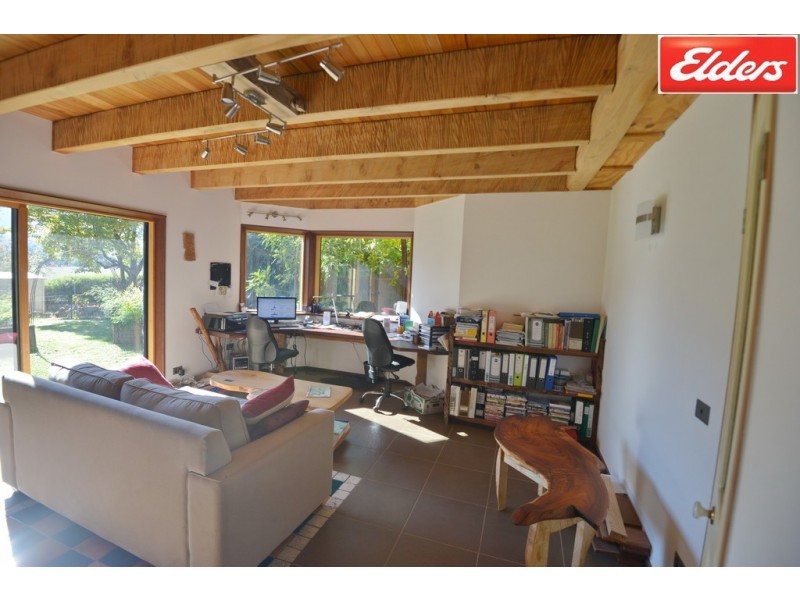 41 Valley Avenue, Mount Beauty VIC 3699