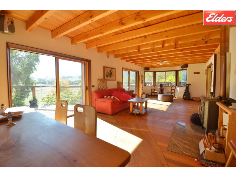 41 Valley Avenue, Mount Beauty VIC 3699