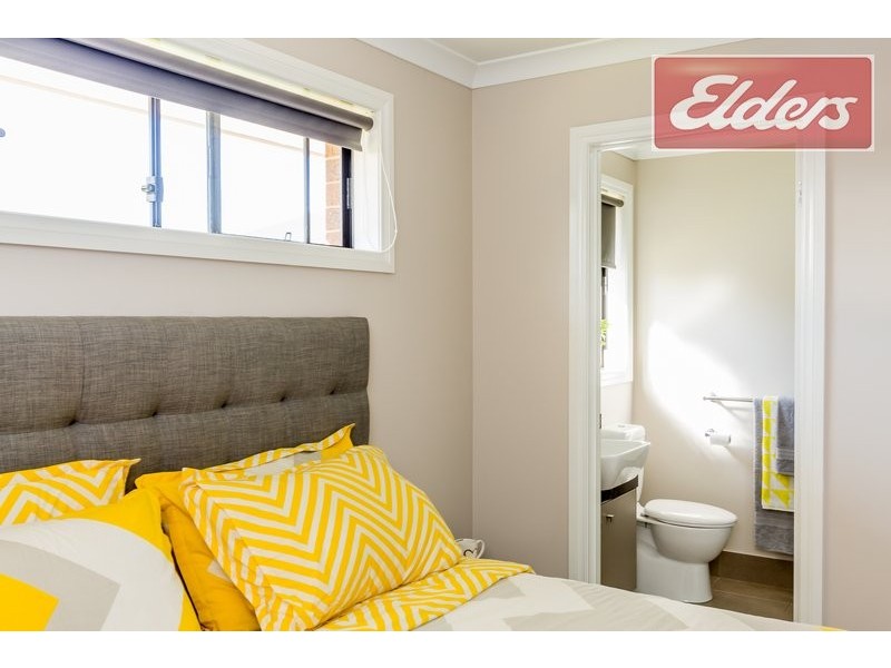33 Whiteley Circuit, Baranduda VIC 3691