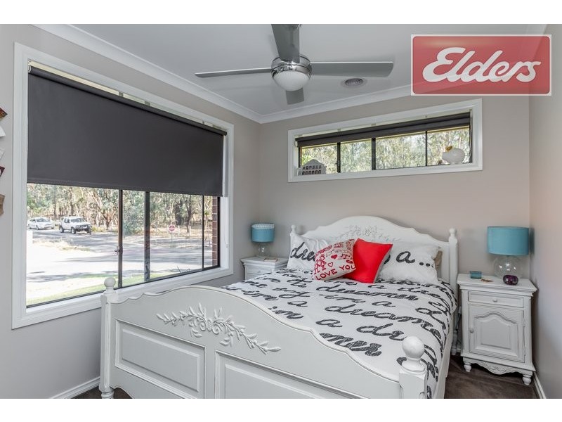 33 Whiteley Circuit, Baranduda VIC 3691