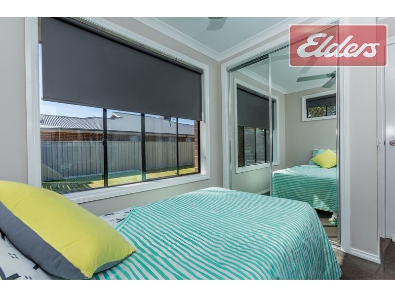 33 Whiteley Circuit, Baranduda VIC 3691