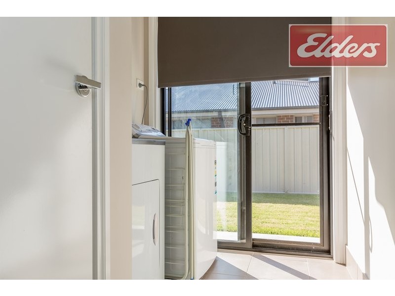 33 Whiteley Circuit, Baranduda VIC 3691
