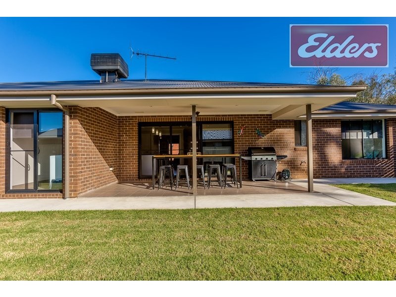33 Whiteley Circuit, Baranduda VIC 3691