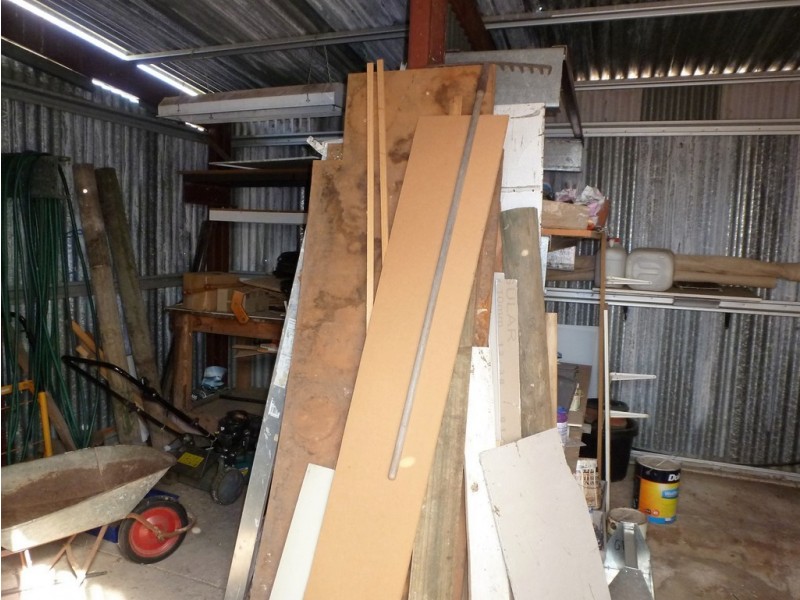 2083 Glenelg Highway, Lake Bolac VIC 3351