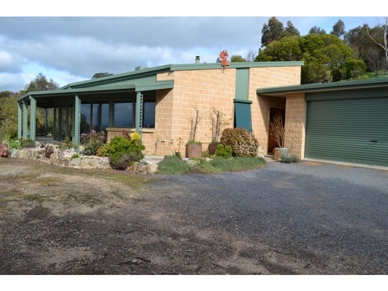 3 Carroll Road, Ararat VIC 3377