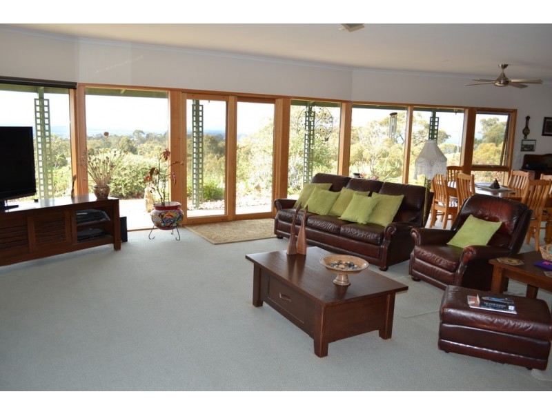 3 Carroll Road, Ararat VIC 3377