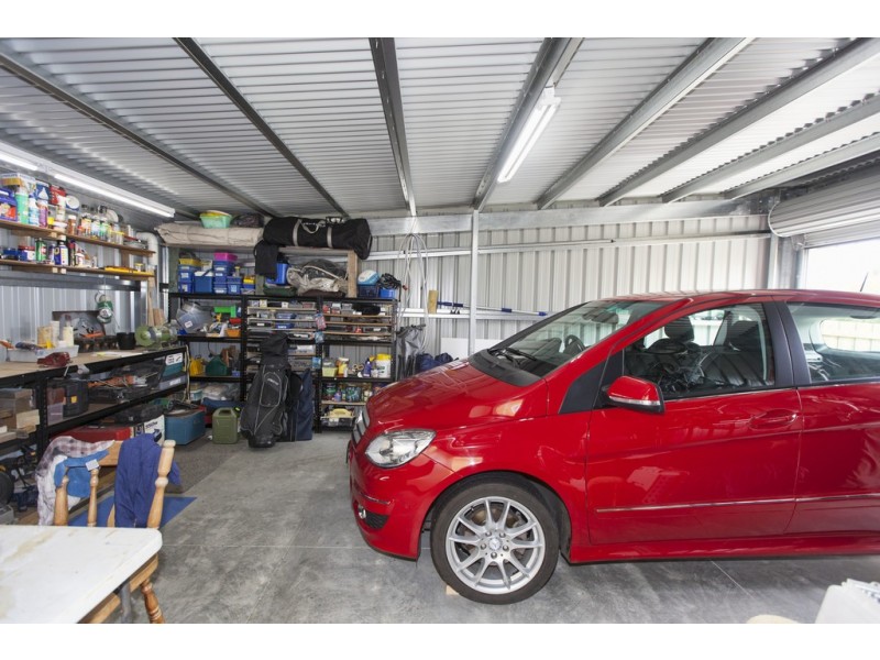 126 Montgomery Street, Lake Bolac VIC 3351