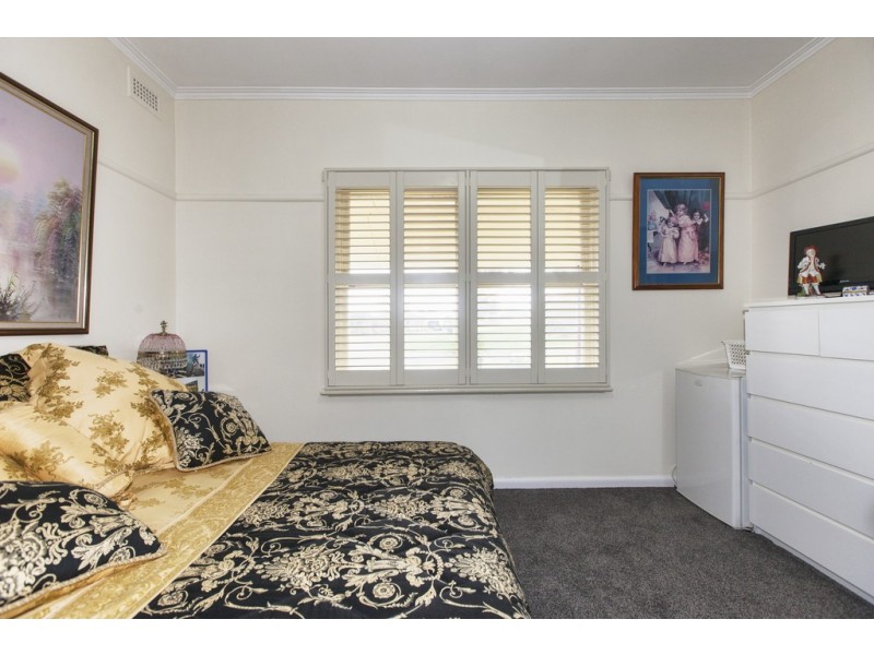 126 Montgomery Street, Lake Bolac VIC 3351