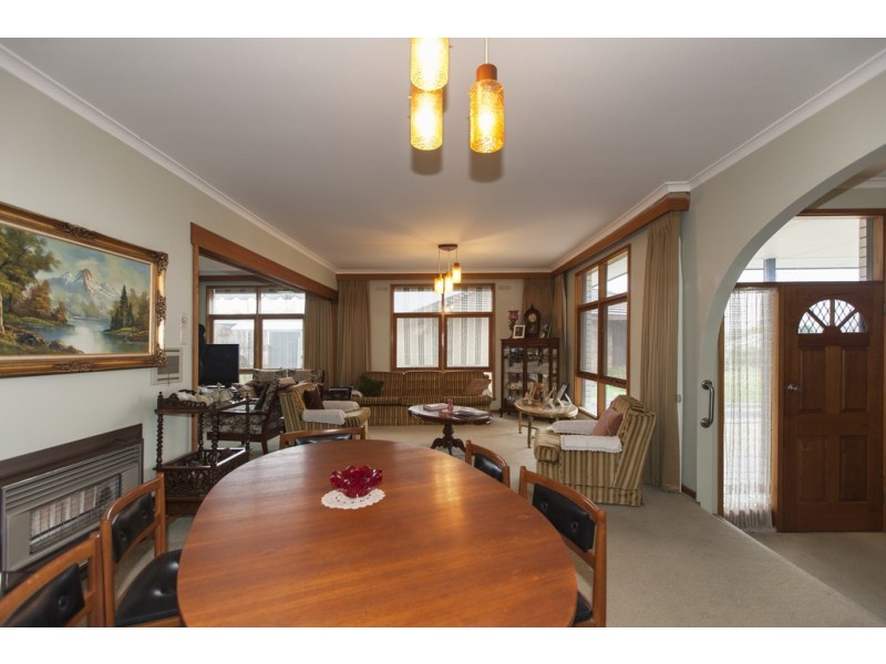 13 George Road, Ararat VIC 3377