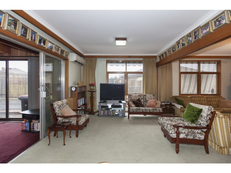 13 George Road, Ararat VIC 3377