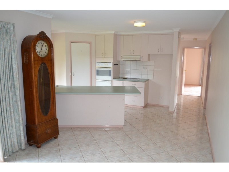 10 Blackie Avenue, Ararat VIC 3377