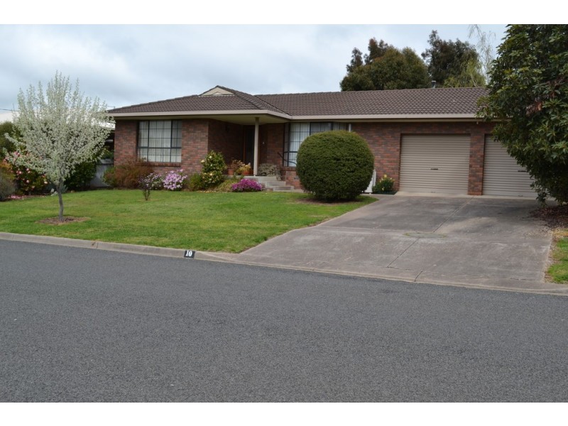 10 Blackie Avenue, Ararat VIC 3377