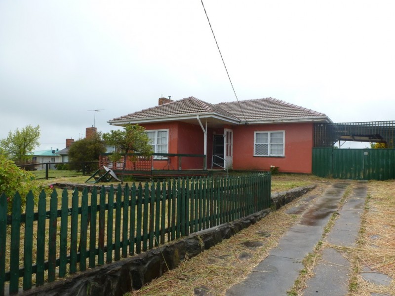 63 Tobin Street, Ararat VIC 3377