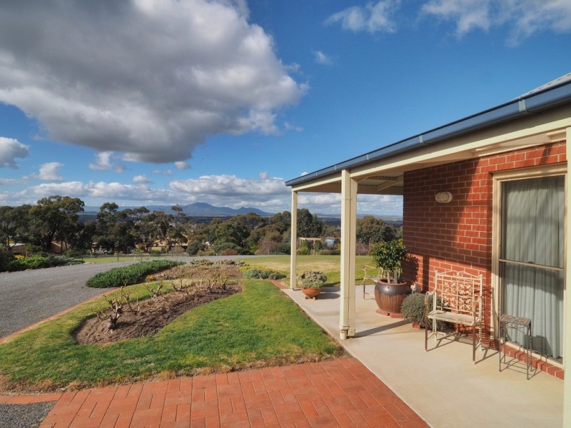22 Brewster Road, Ararat VIC 3377