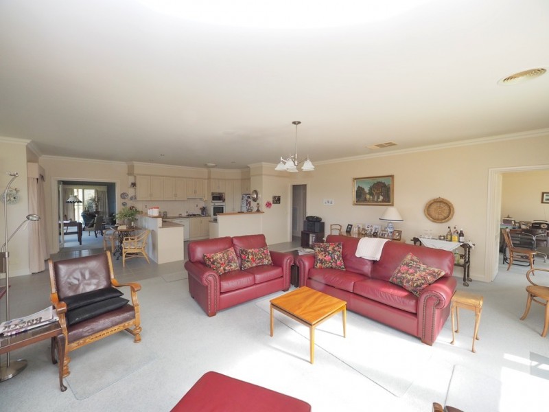 22 Brewster Road, Ararat VIC 3377