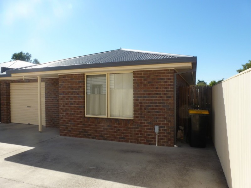 2 / 6 Queens Avenue, Ararat VIC 3377