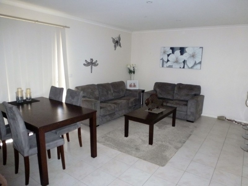 2 / 6 Queens Avenue, Ararat VIC 3377