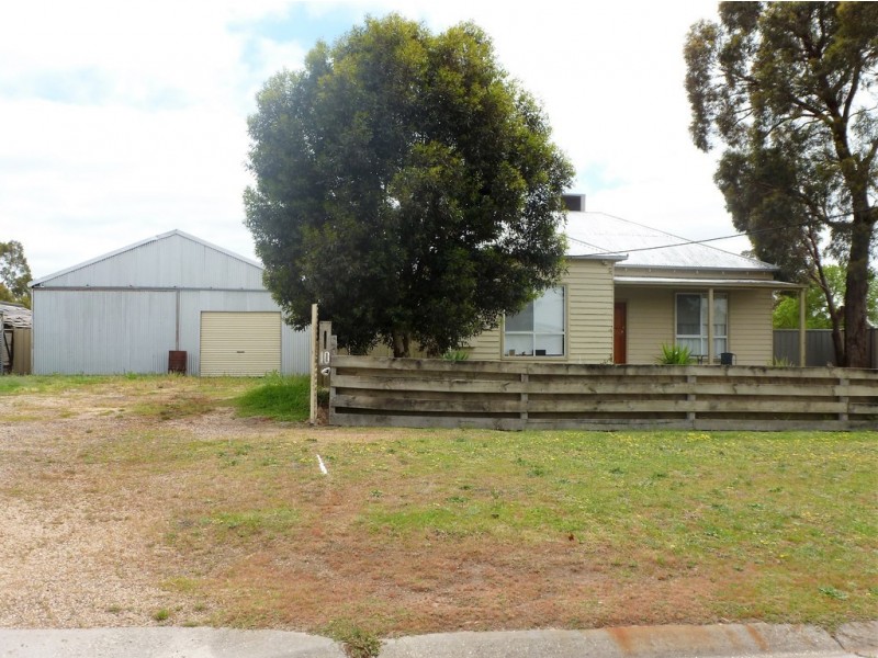 10 Maclean Street, Ararat VIC 3377